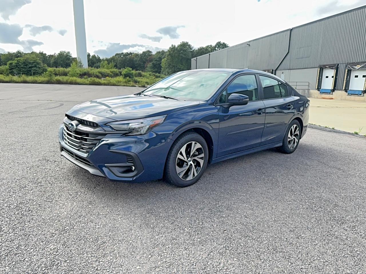 2025 Subaru Legacy Premium - Фото 2