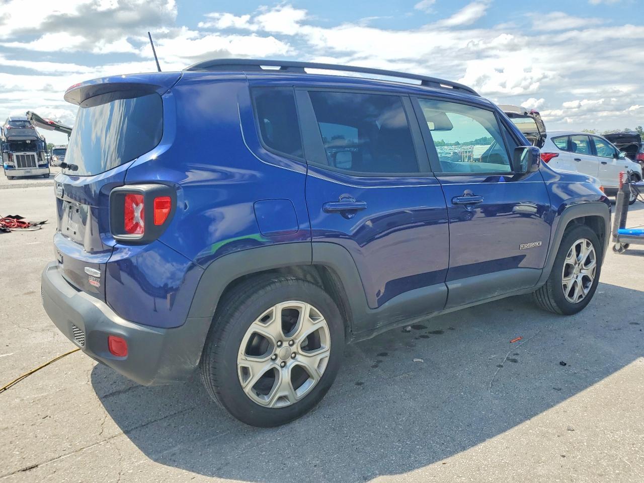2019 Jeep Renegade Latitude - Фото 3