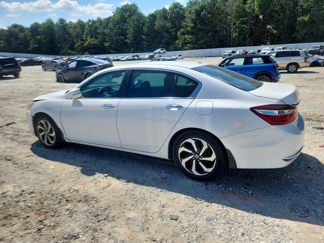 2016 Honda Accord Ex-L - Image 2