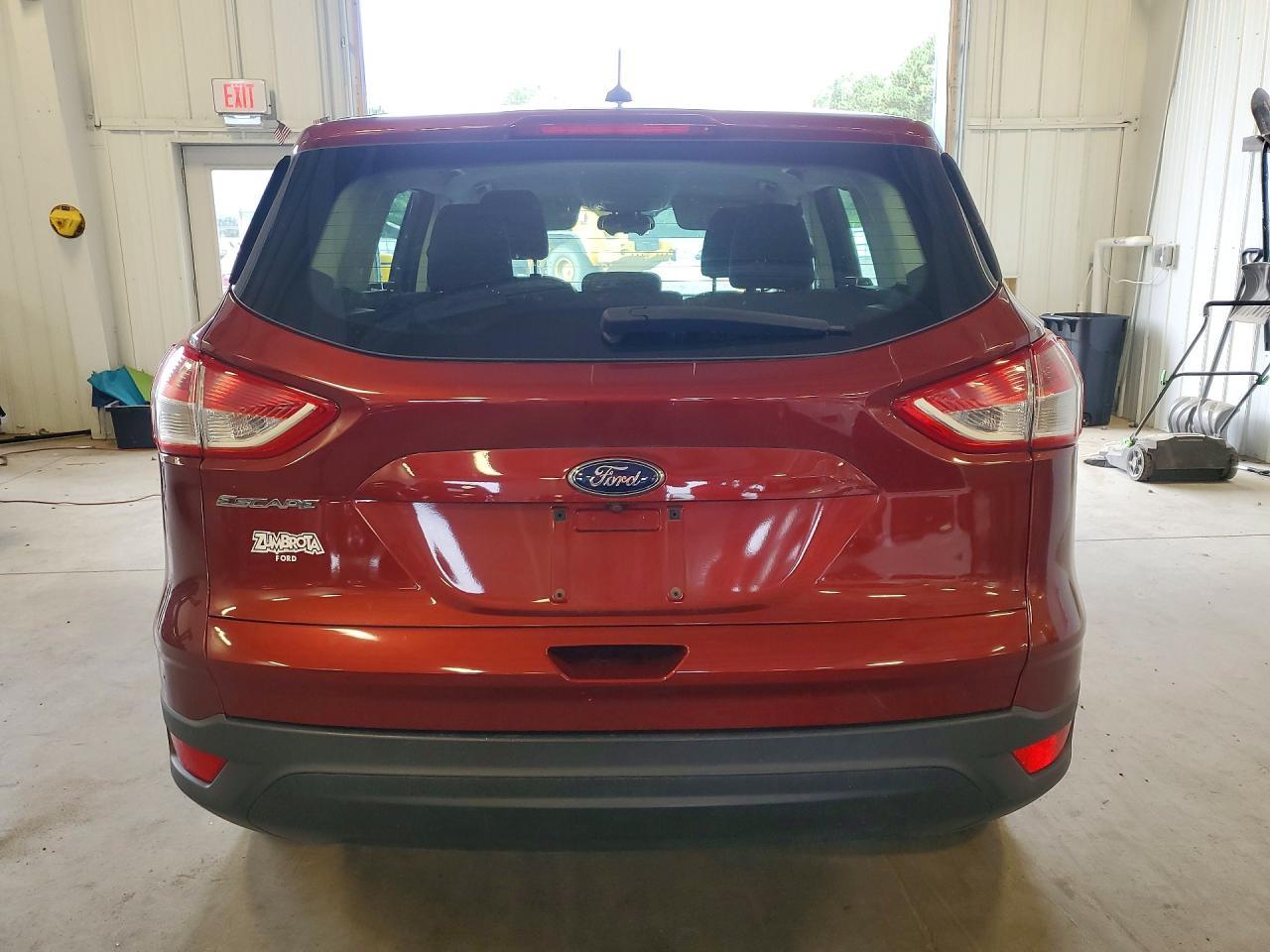 2015 Ford Escape S - Фото 6