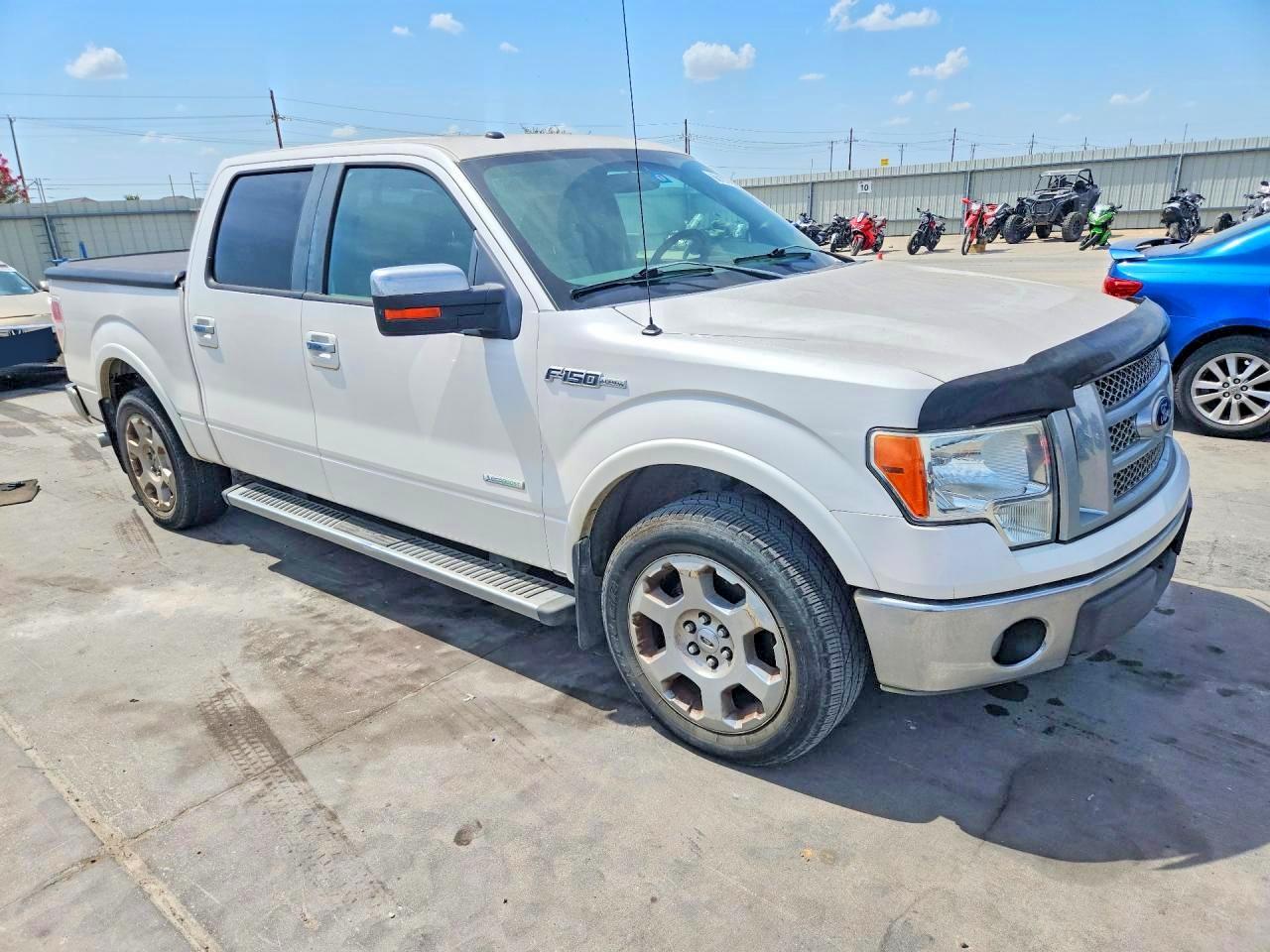 2011 Ford F150 Supercrew - Image 4