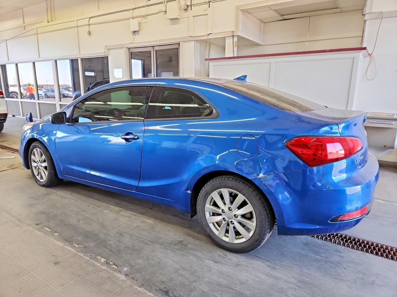 2014 Kia Forte Koup Ex - Image 2