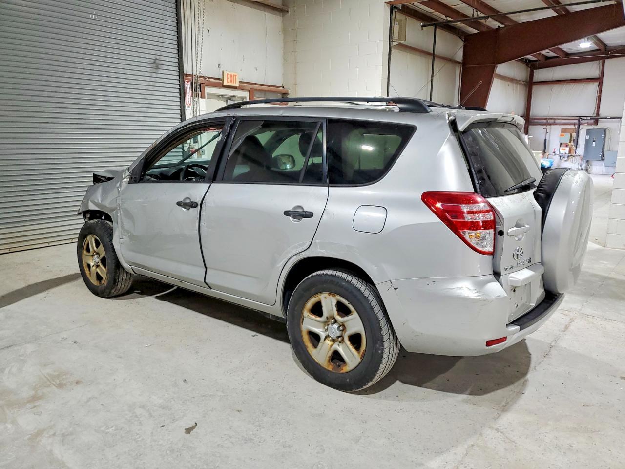 2011 Toyota Rav4 Base - Фото 2