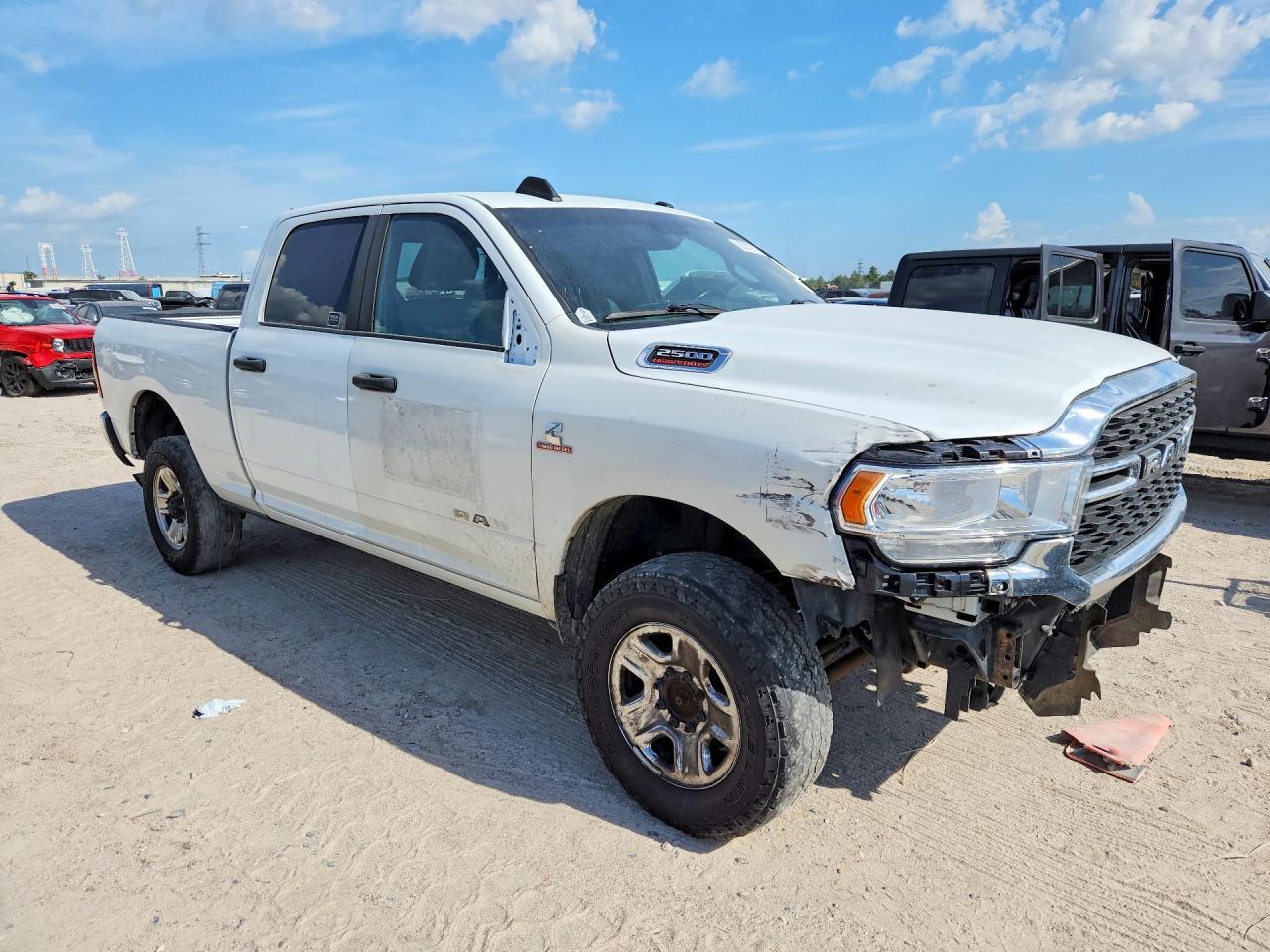 2023 Ram 2500 Big Horn - Фото 4