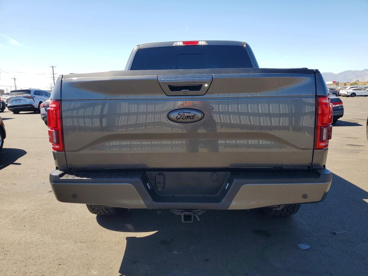 2016 Ford F150 Supercrew - Image 6