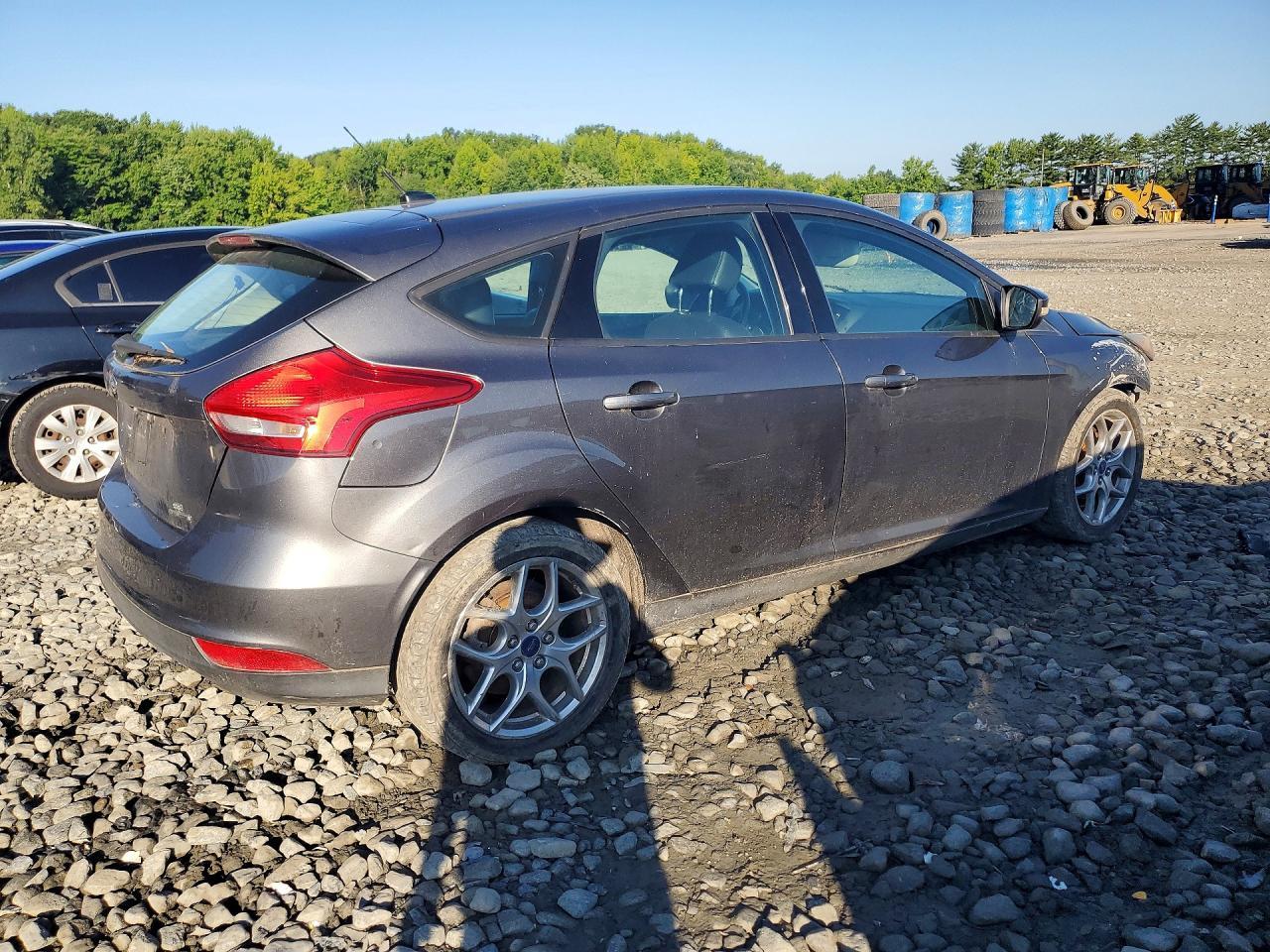 2015 Ford Focus Se - Image 3