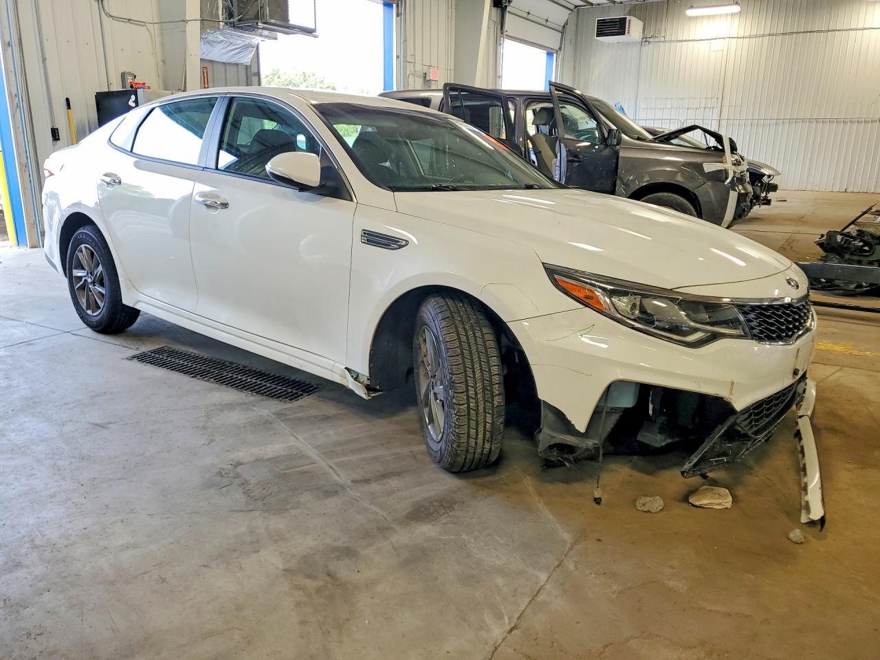 2020 Kia Optima Lx - Фото 4