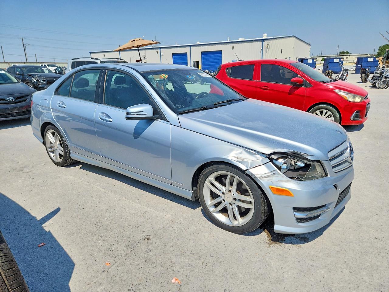 2013 Mercedes-Benz C 300 4Matic - Фото 4