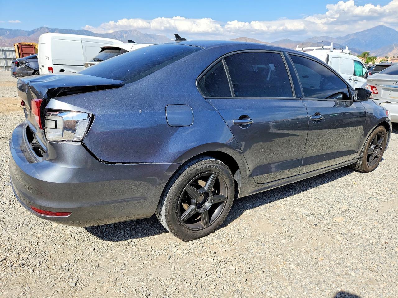2015 Volkswagen Jetta Tdi - Image 3