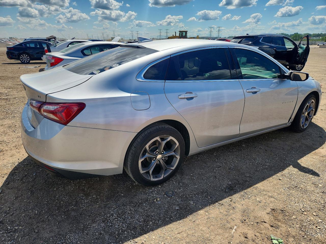 2021 Chevrolet Malibu Lt - Фото 3