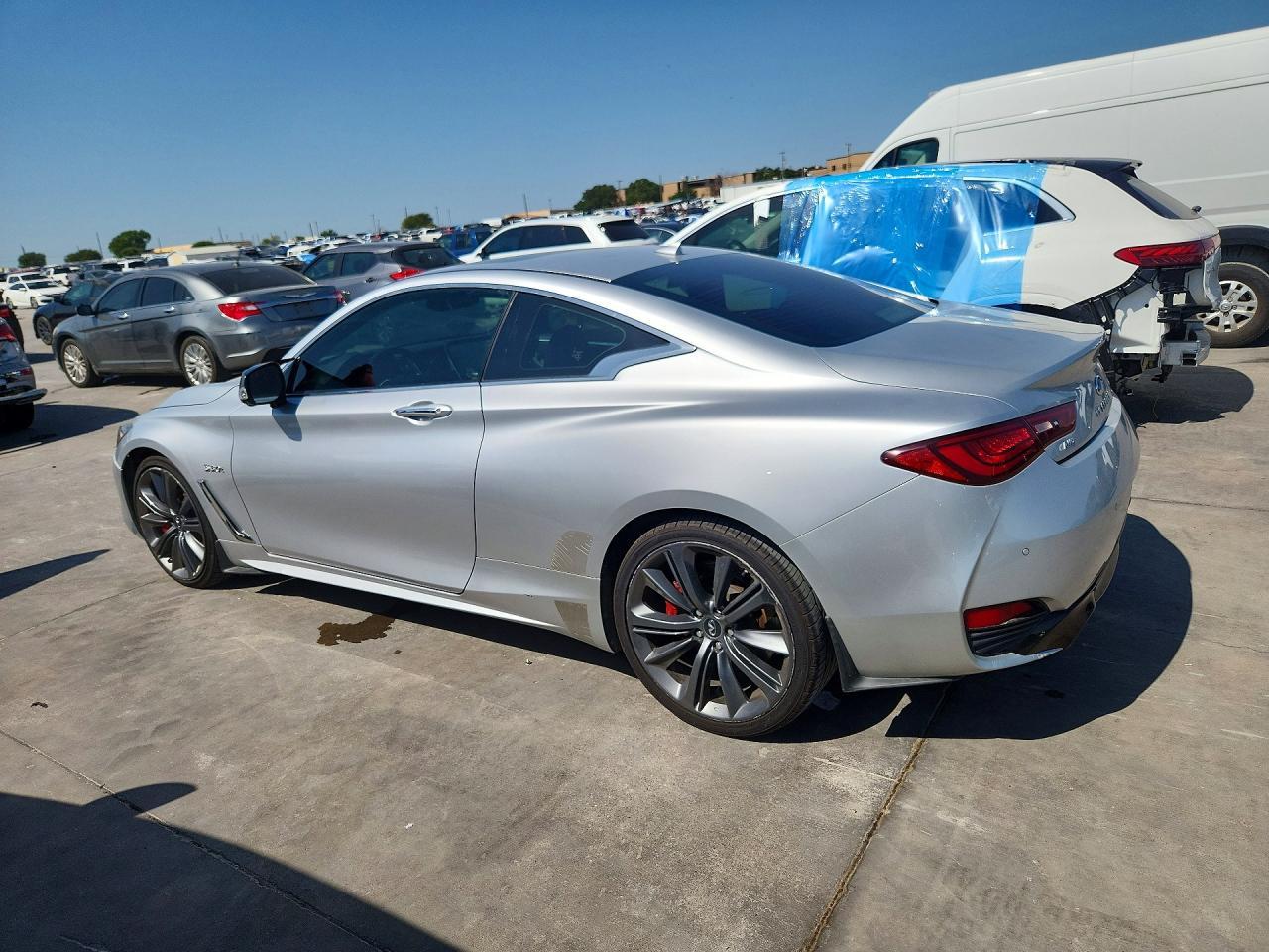 2017 Infiniti Q60 Red Sport 400 - Фото 2