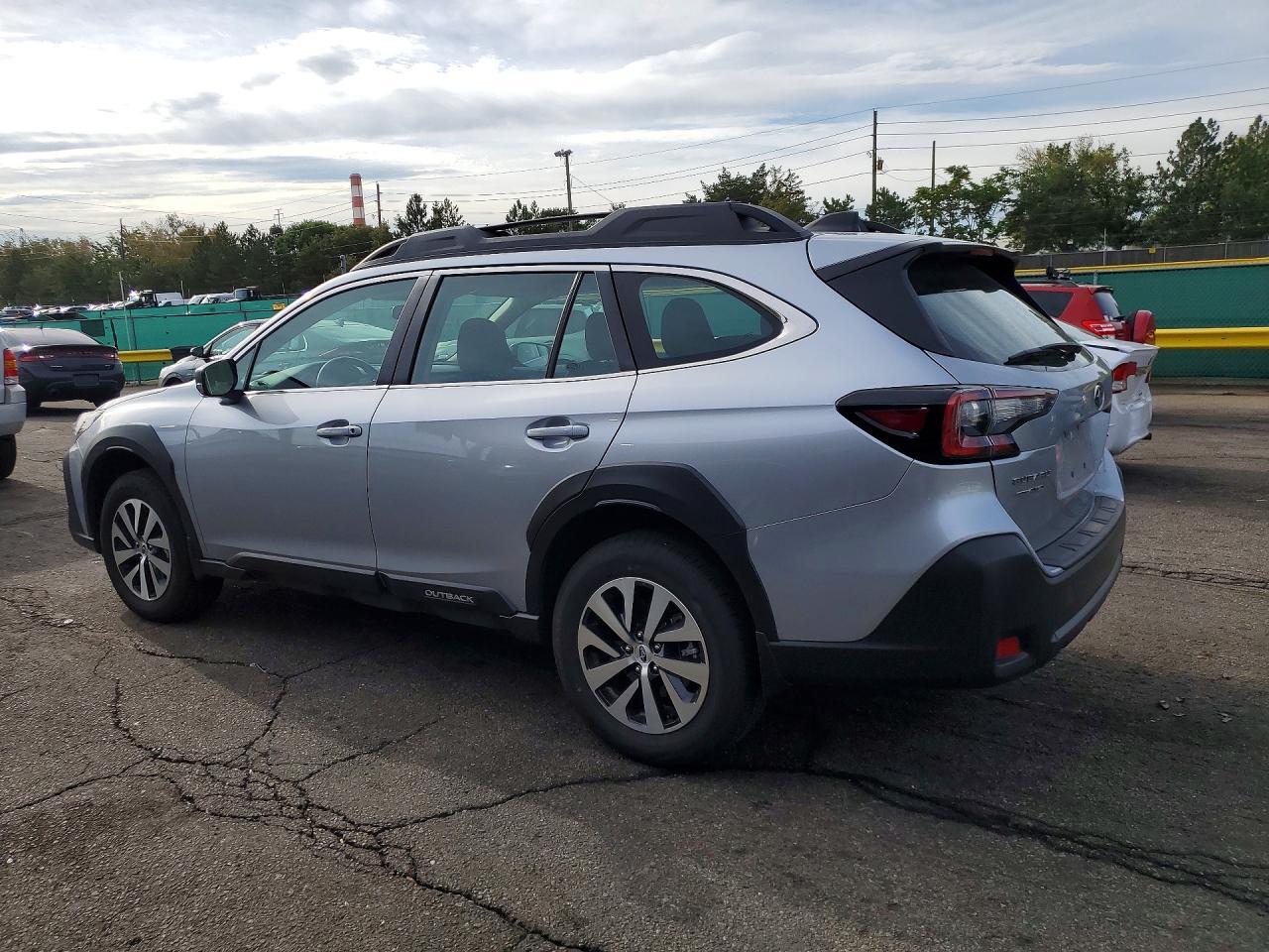 2025 Subaru Outback - Фото 2