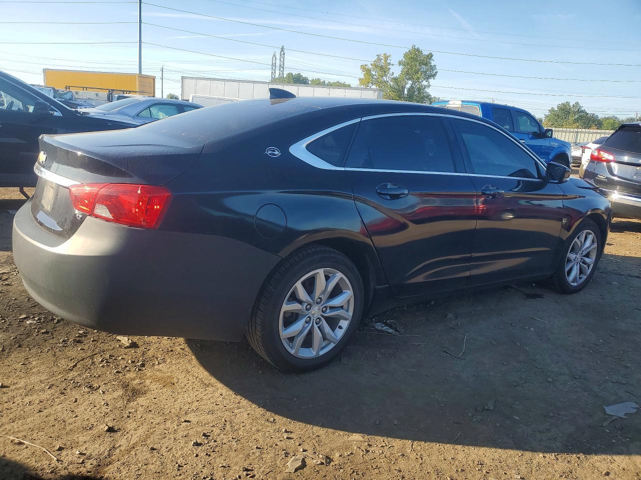 2019 Chevrolet Impala Lt - Image 3