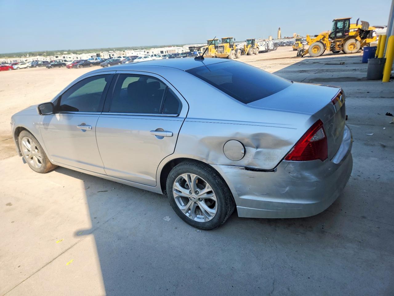 2012 Ford Fusion Se - Image 2