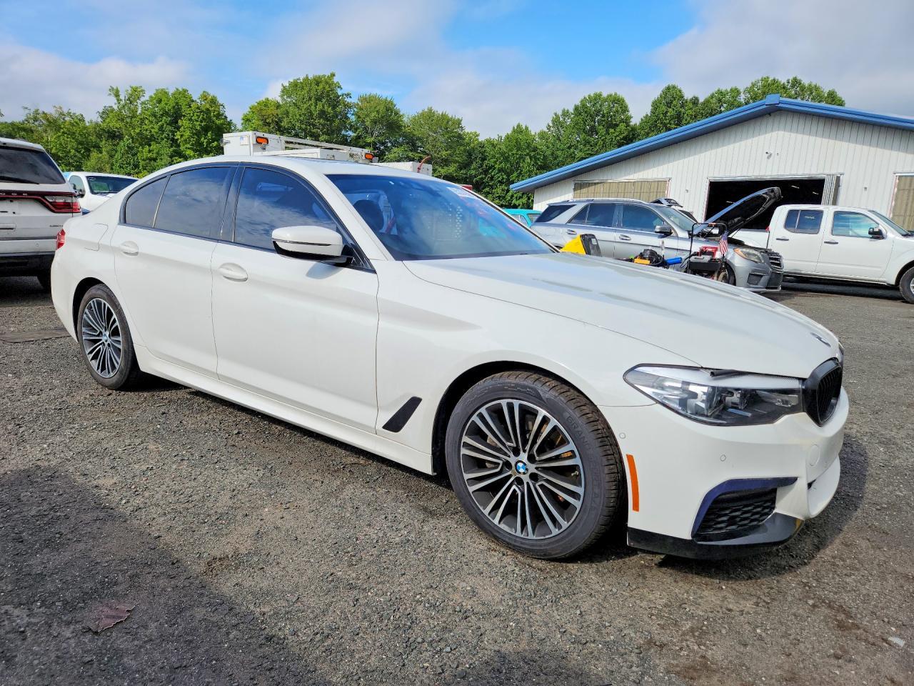 2019 BMW 540 Xi - Image 4