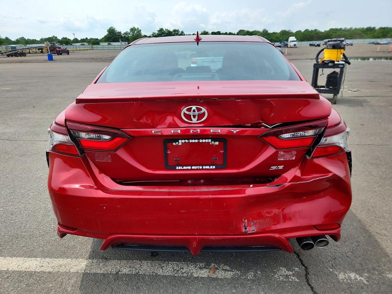 2021 Toyota Camry Se - Фото 6