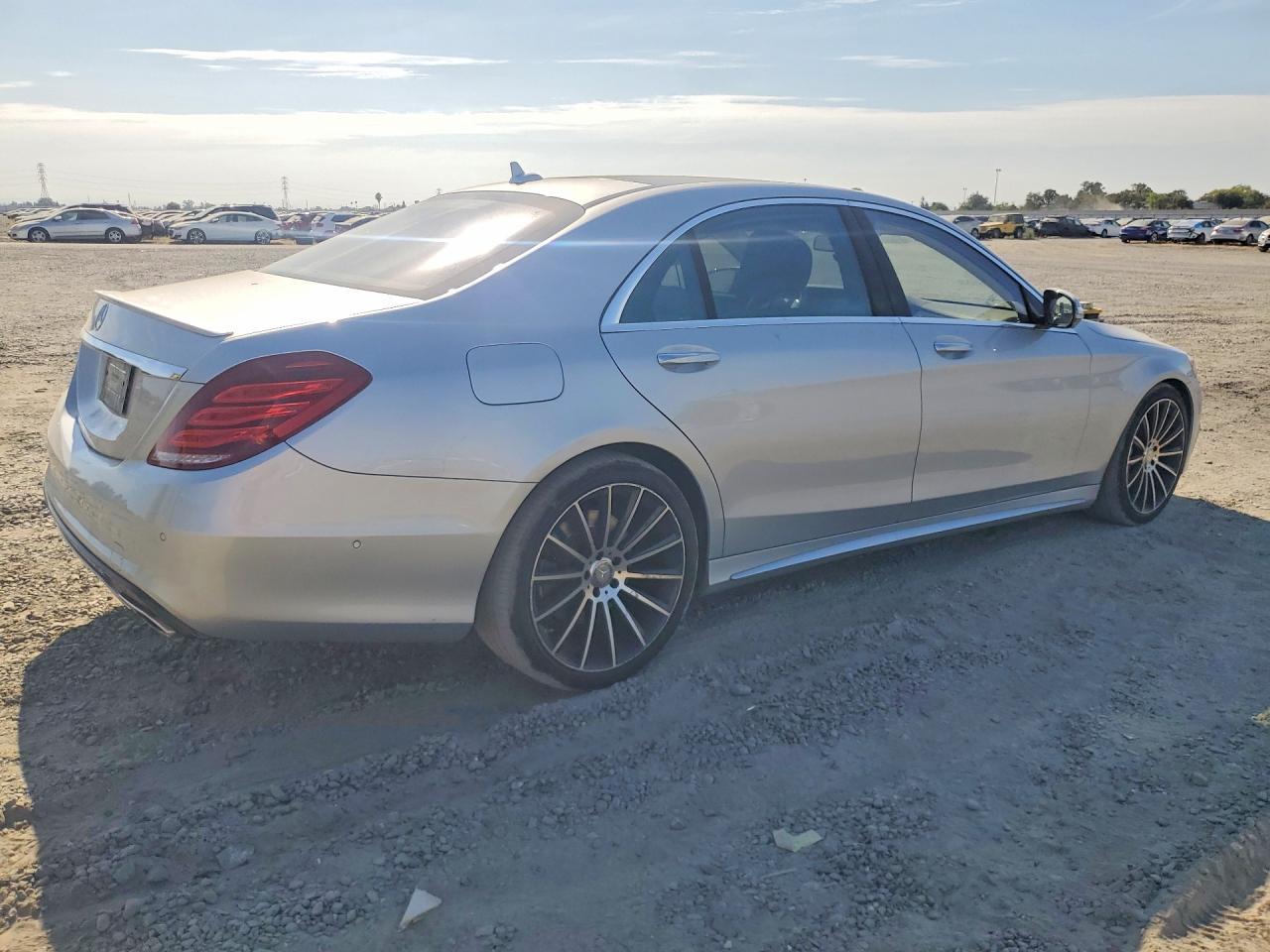 2015 Mercedes-Benz S 550 - Image 3