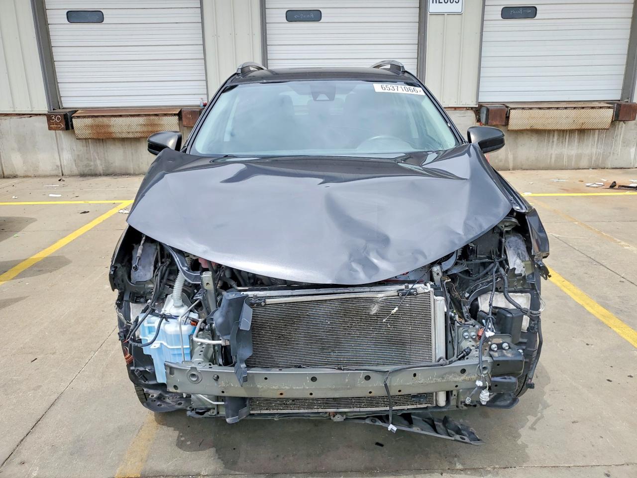 2018 Toyota Rav4 Le - Image 5