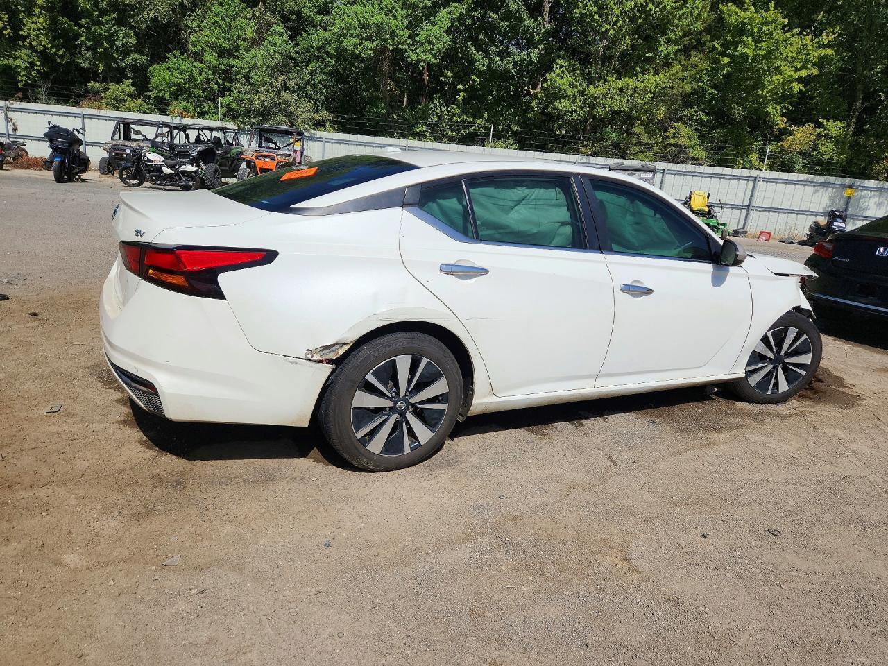 2021 Nissan Altima Sv - Фото 3
