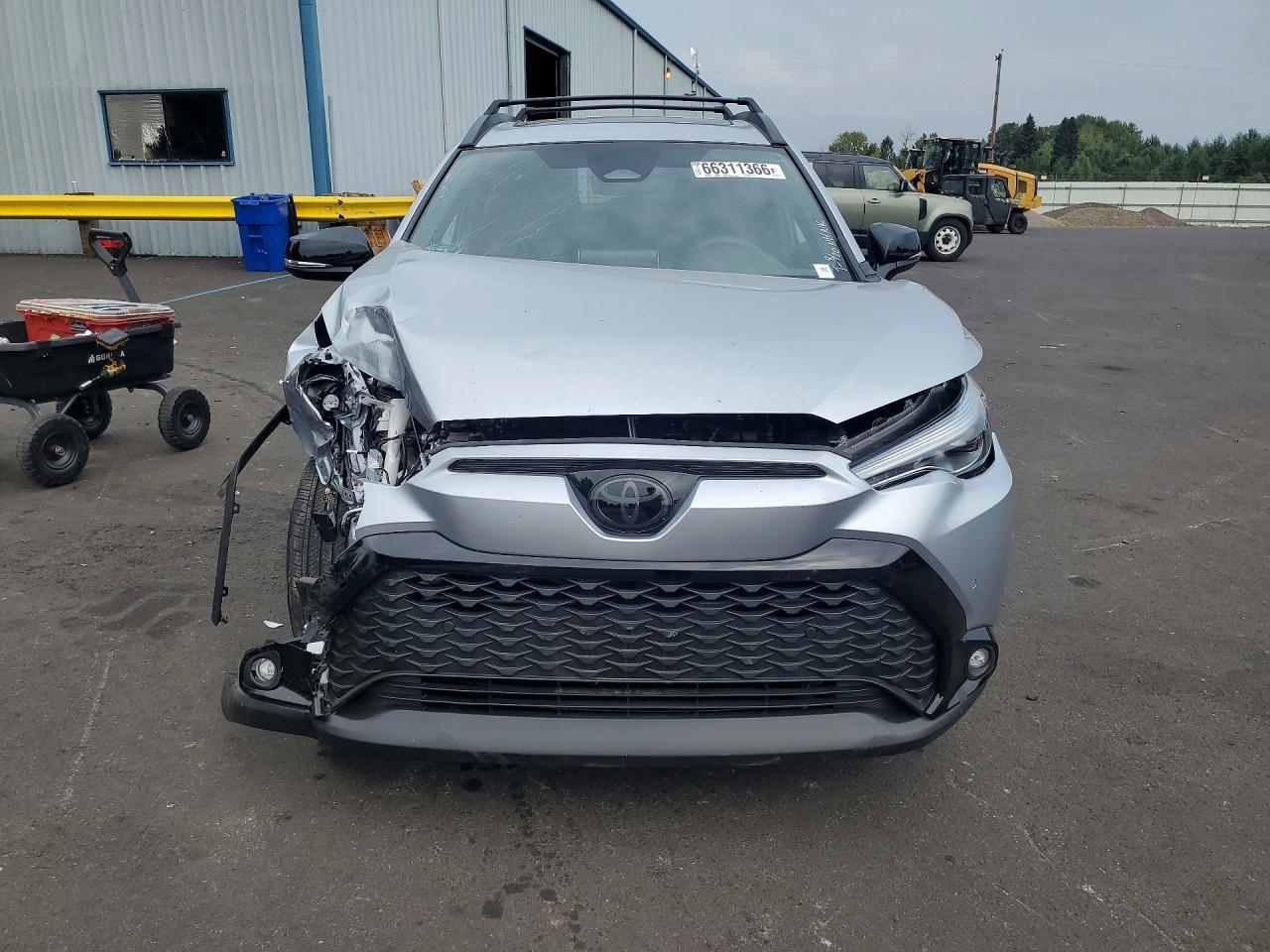 2025 Toyota Corolla Cross Hybrid Xse - Фото 5