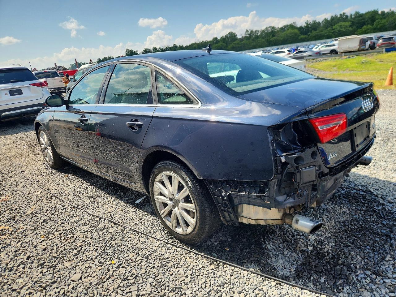 2013 Audi A6 Premium Plus - Фото 2
