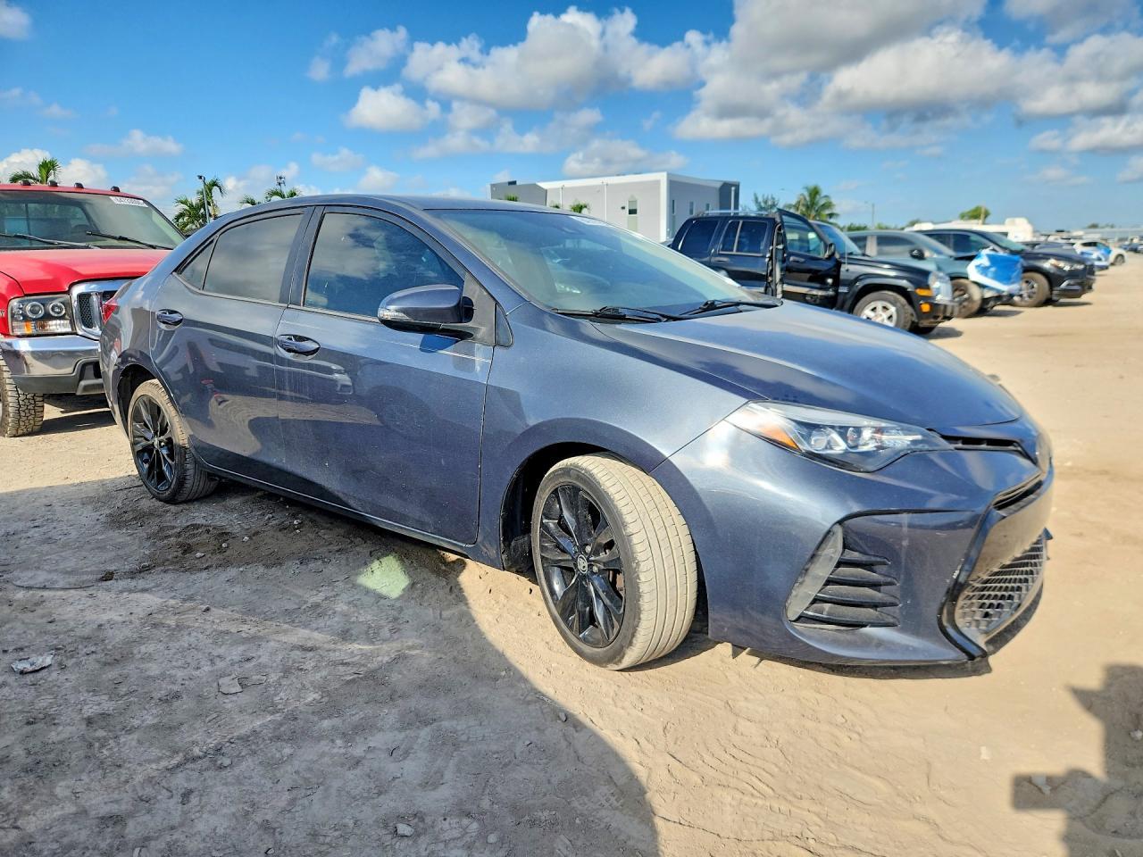 2018 Toyota Corolla Se - Image 4