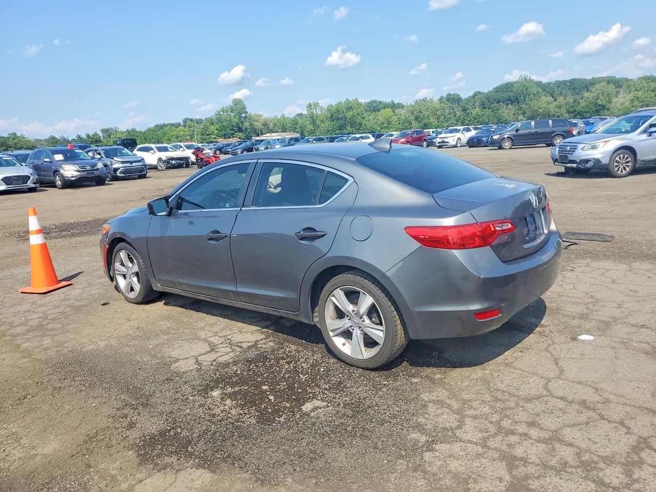 2013 Acura Ilx 20 Tech - Фото 2