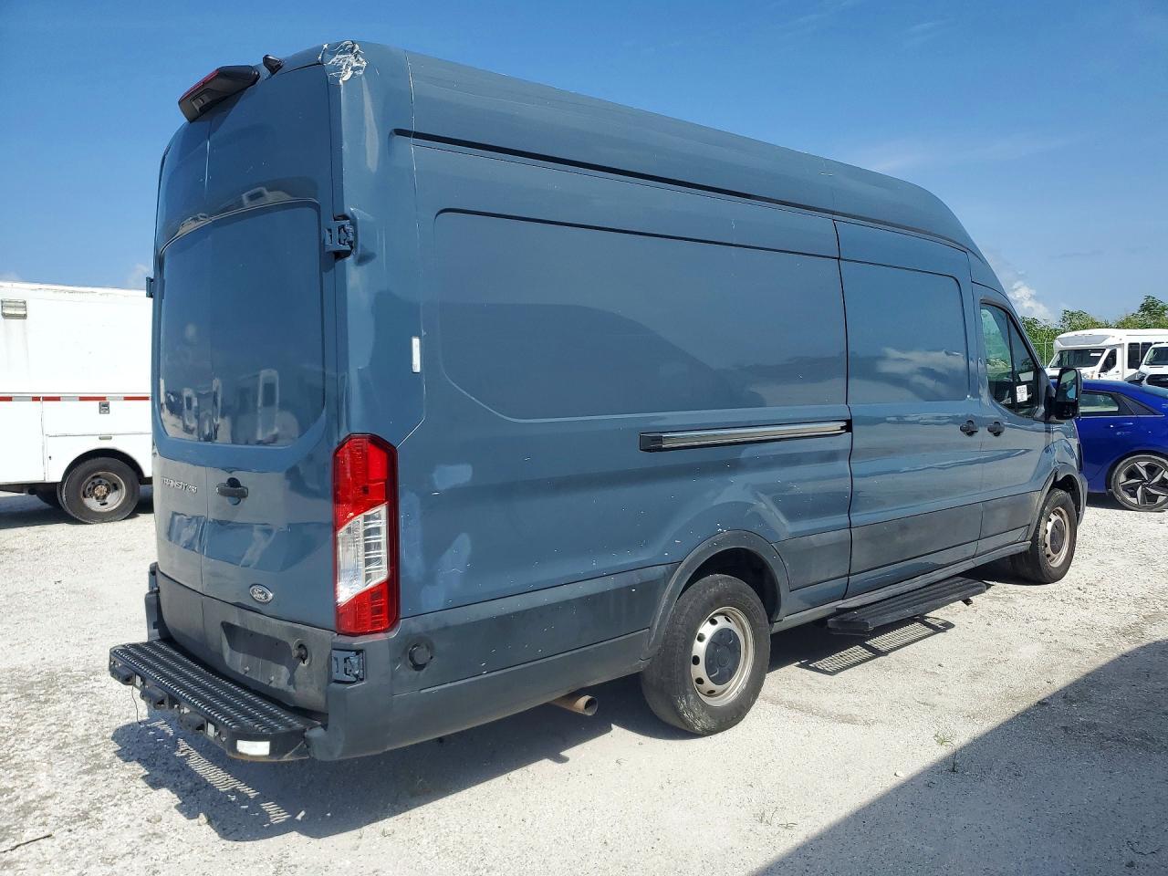 2020 Ford Transit 250 Delivery Van - Image 3