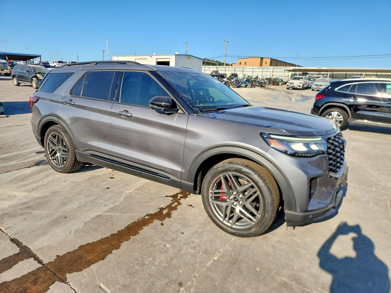 2025 Ford Explorer St - Фото 4