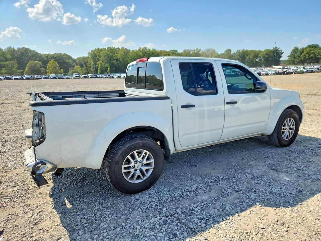 2014 Nissan Frontier S - Фото 3