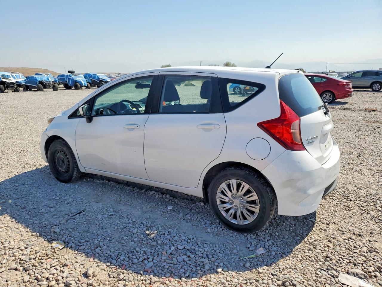 2018 Nissan Versa Note S - Фото 2
