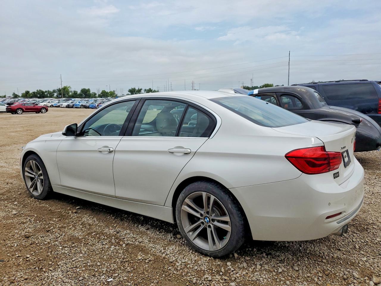 2017 BMW 330 Xi - Image 2