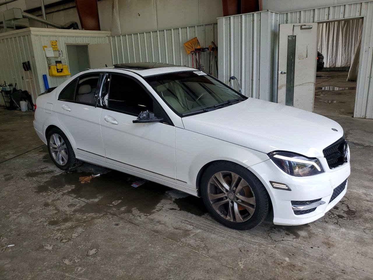 2013 Mercedes-Benz C 300 4Matic - Image 4
