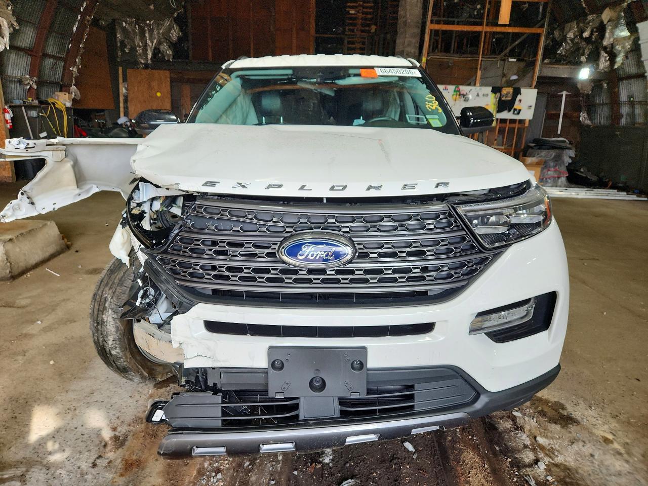 2022 Ford Explorer Xlt - Фото 5