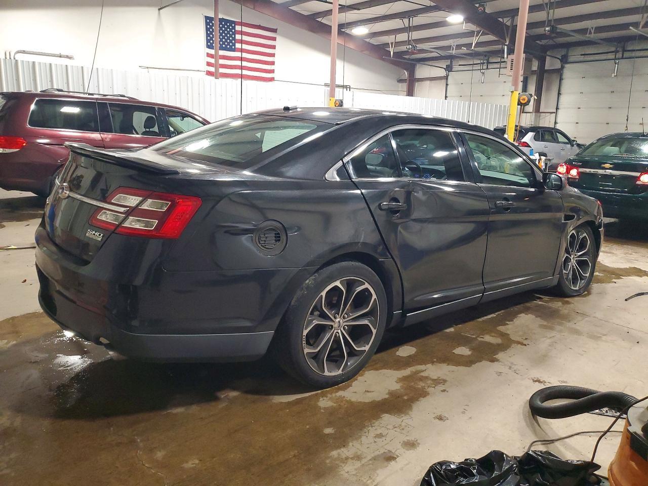 2013 Ford Taurus Sho - Фото 3