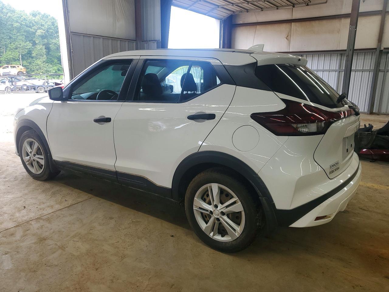 2022 Nissan Kicks S - Фото 2