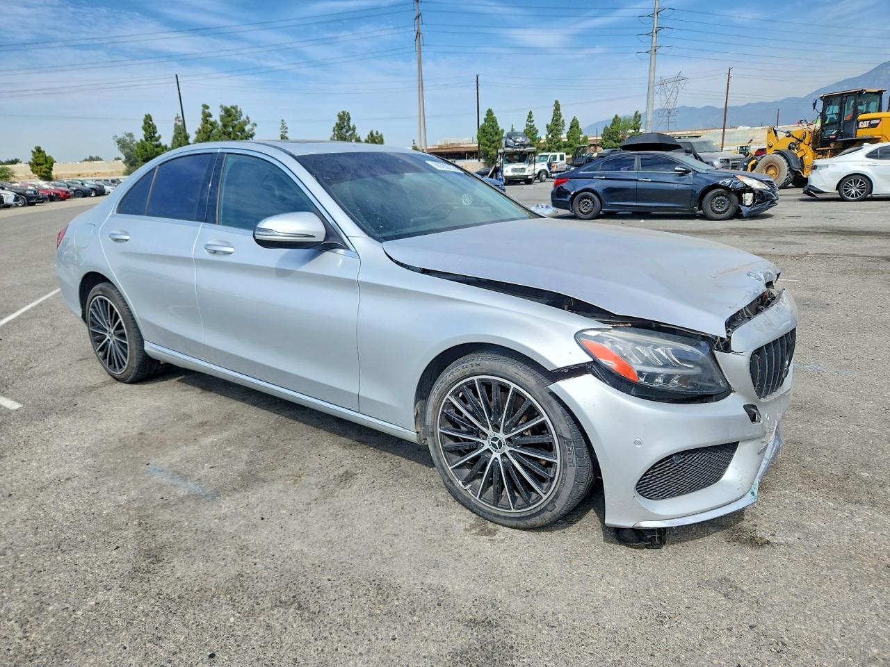 2021 Mercedes-Benz C 300 - Фото 4