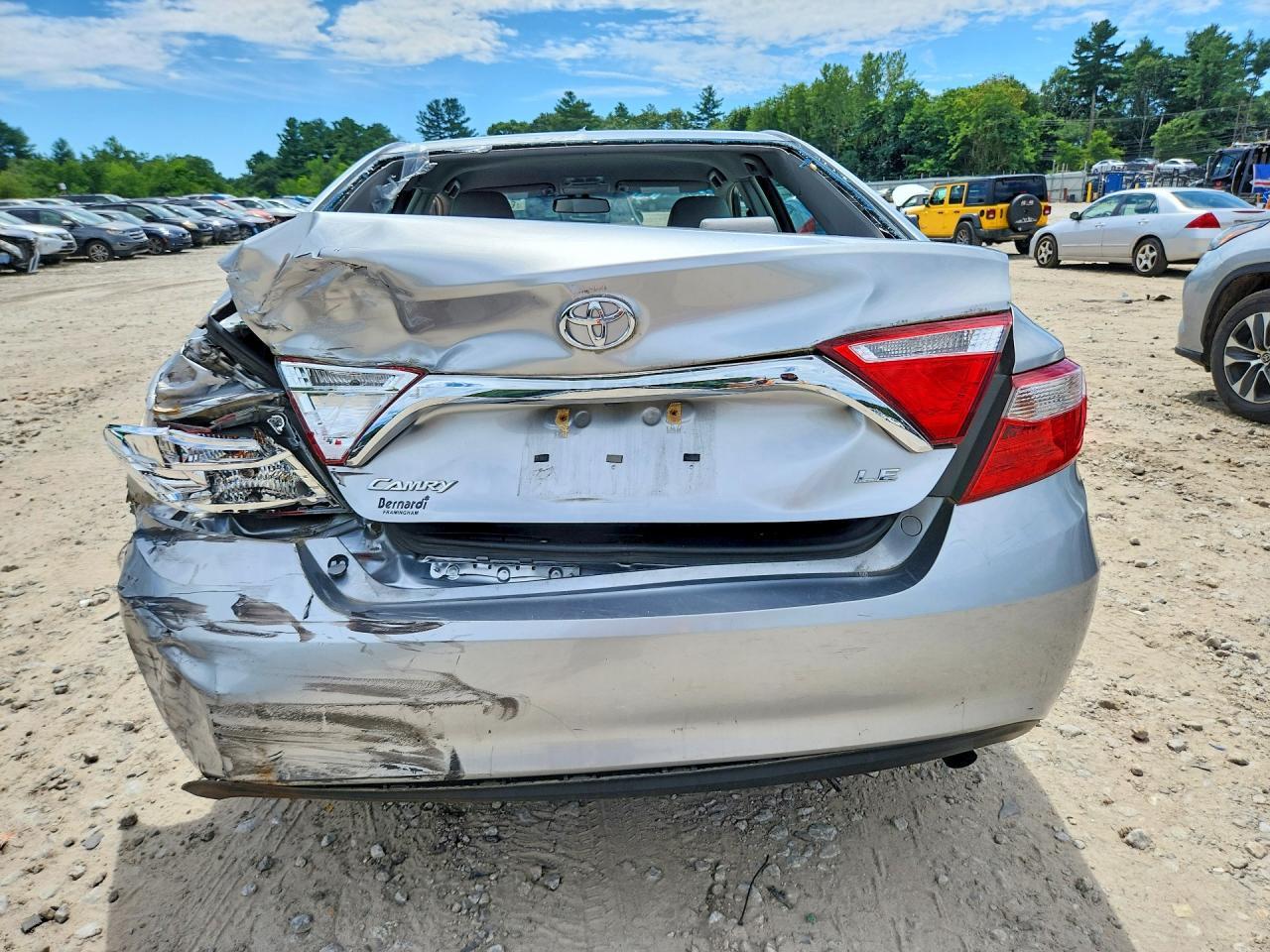 2017 Toyota Camry Le - Фото 6