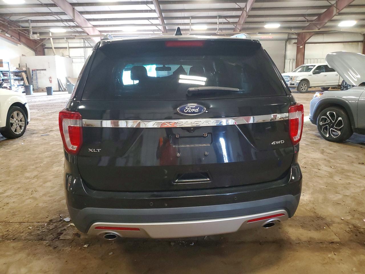 2017 Ford Explorer Xlt - Фото 6
