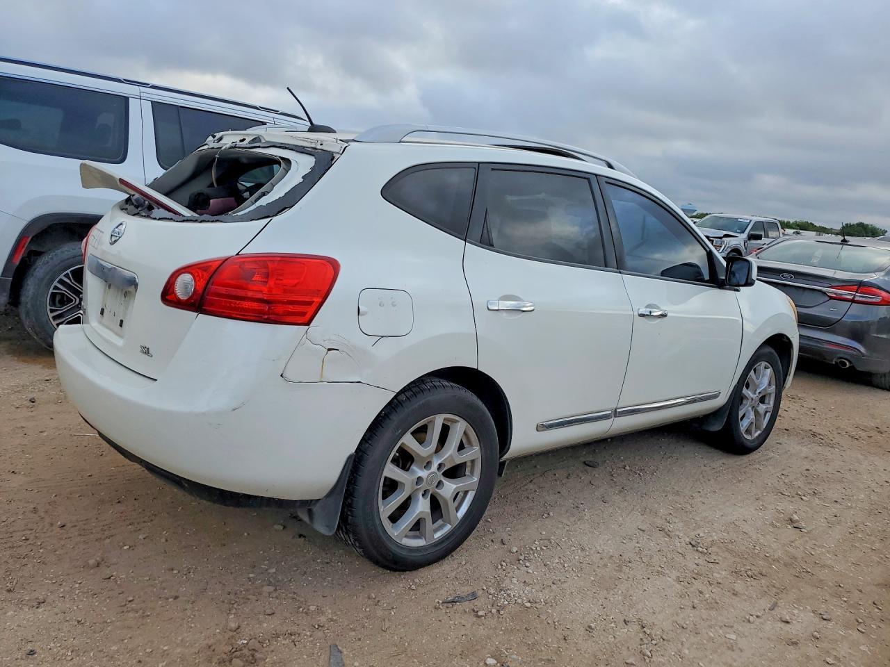 2011 Nissan Rogue S - Фото 3