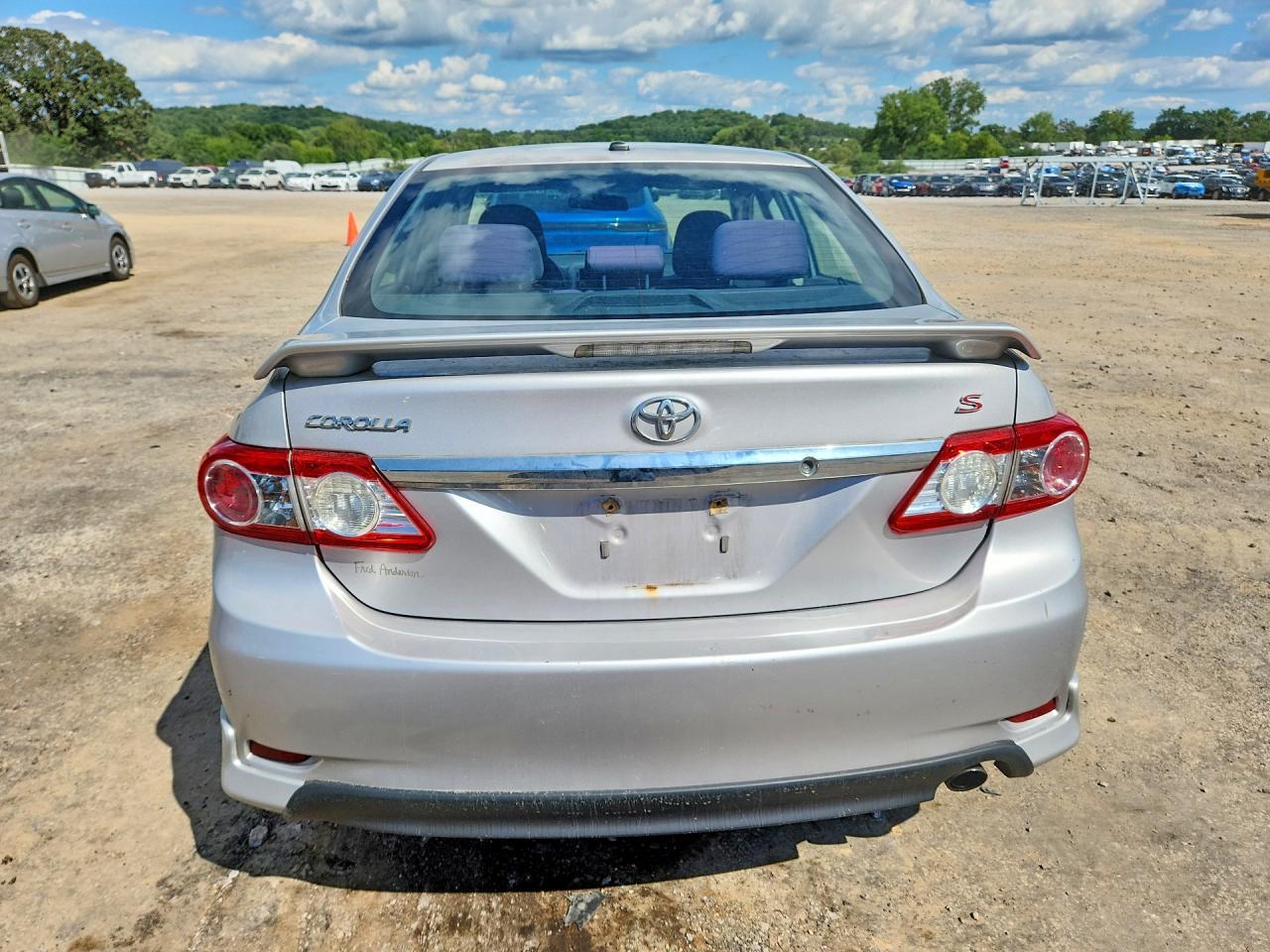 2011 Toyota Corolla S - Фото 6