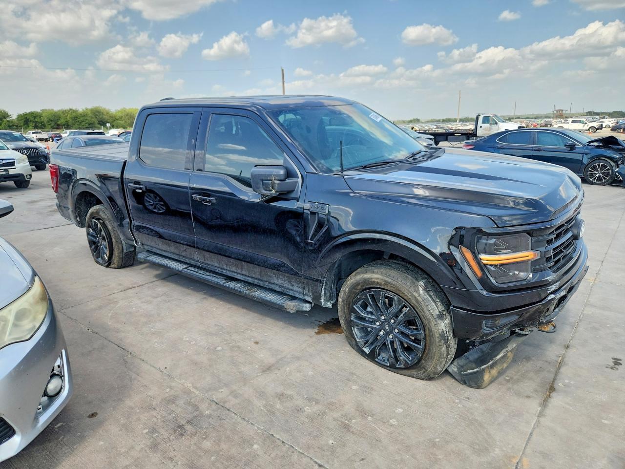 2025 Ford F150 Xlt - Image 4