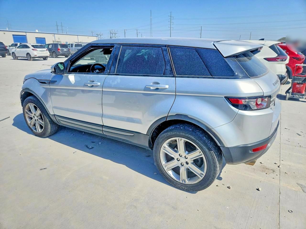 2015 Land Rover Range Rover Evoque Pure Plus - Фото 2