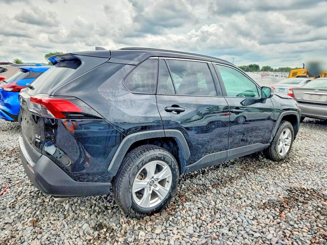 2020 Toyota Rav4 Xle - Фото 3