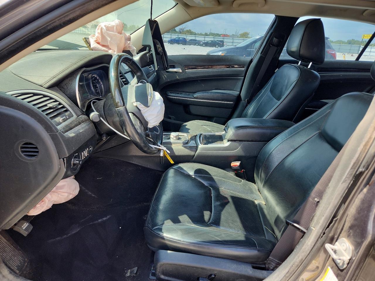 2016 Chrysler 300C - Фото 7