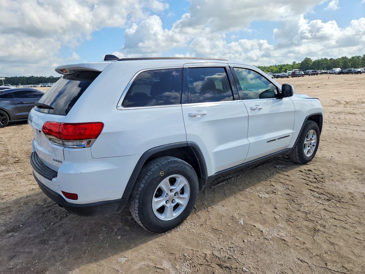 2017 Jeep Grand Cherokee Laredo - Image 3