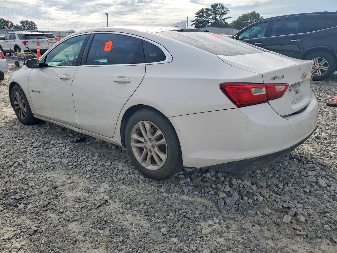 2017 Chevrolet Malibu Lt - Фото 2
