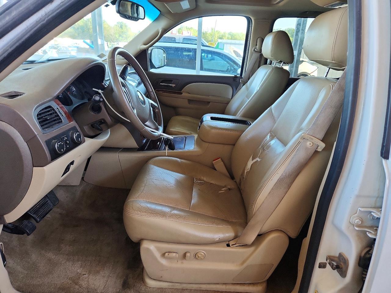 2011 Chevrolet Suburban K1500 Ltz - Фото 7