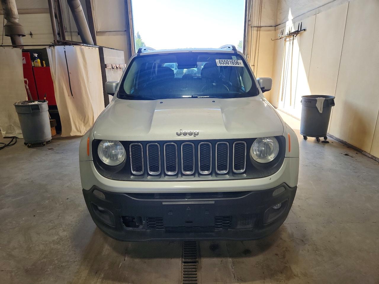 2015 Jeep Renegade Latitude - Image 5