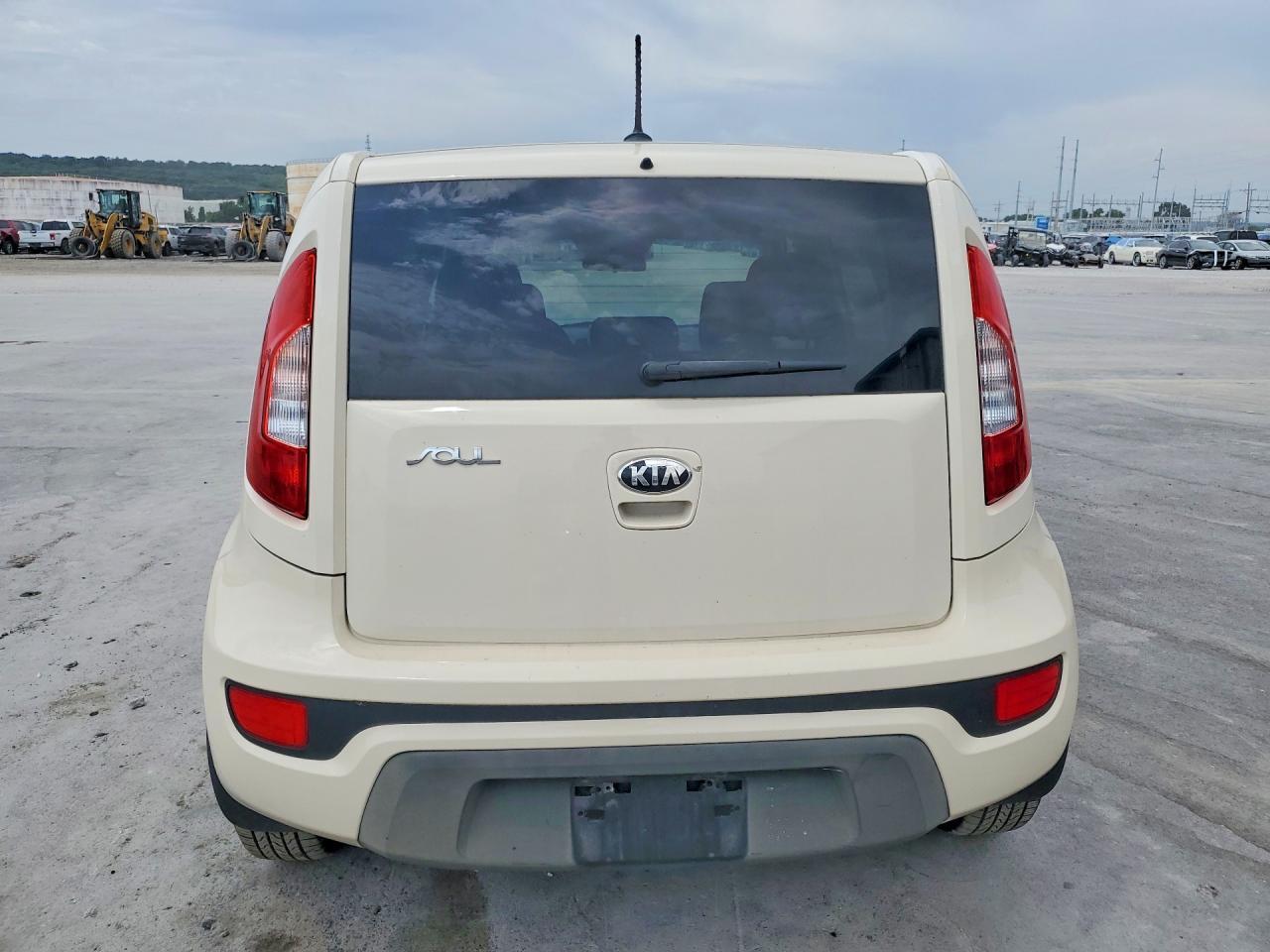 2013 Kia Soul Base - Image 6